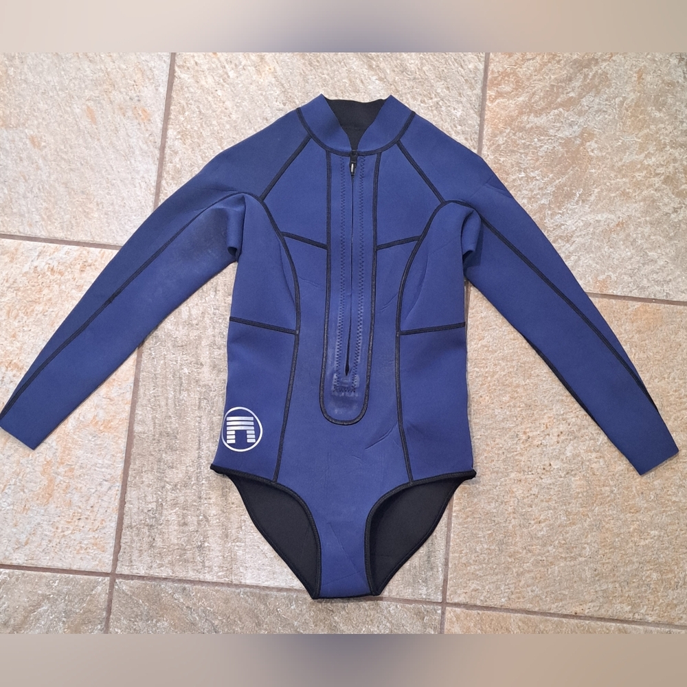 MATUSE Miriam Reversible Women’s 1.5 mm L/S Springsuit, Navy/Black, s. 8 - Picture 3 of 16